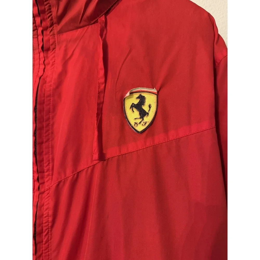 Ferrari Rain Jacket: Classic Scuderia Ferrari Rain‎ Jacket Red Size Large